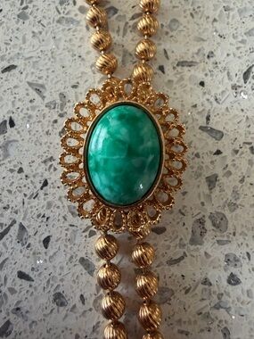 Vintage D&E Julianna For Avon Lariat Necklace